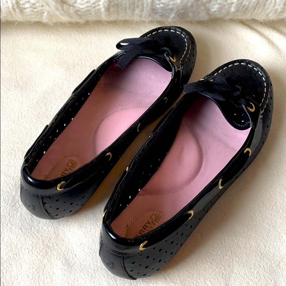 Sperry Black Perforated Bow Loafers with Pink Insole - Picture 4 of 7